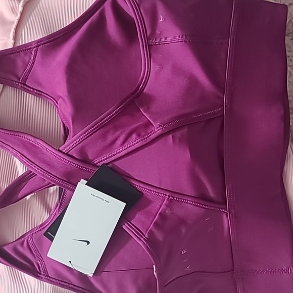 Nike womens  training bra xl - Picture 5 of 9